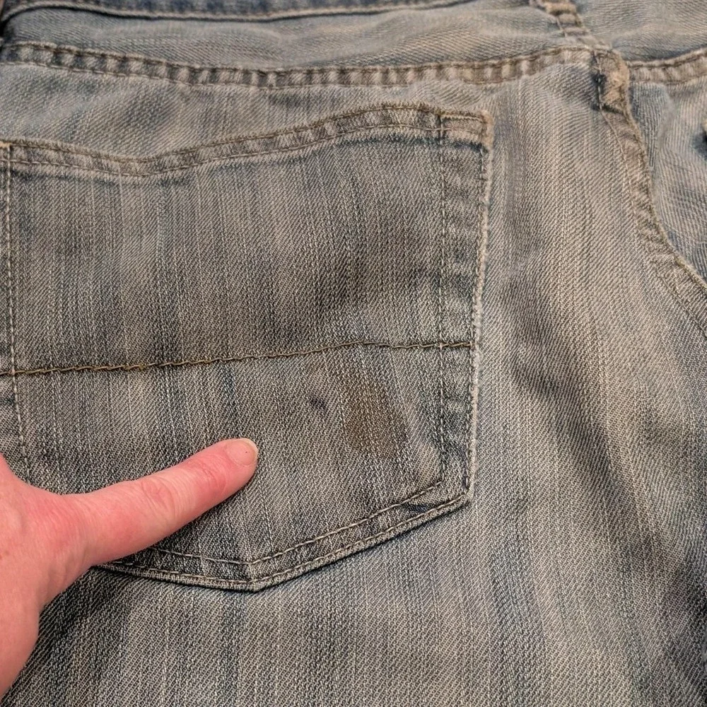 Levi Strauss Signature Jeans Mens 34x32 Blue Straight Leg Distressed Denim Pants